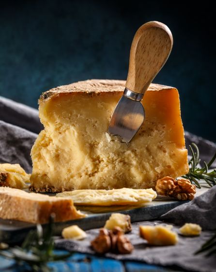 Parmigiano Reggiano di Montagna, 30/36 Monate, per kg vakuumiert